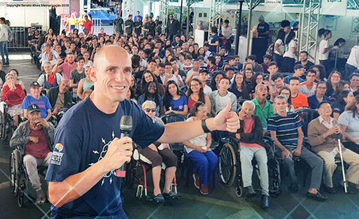 Renato Alves na feira do livro