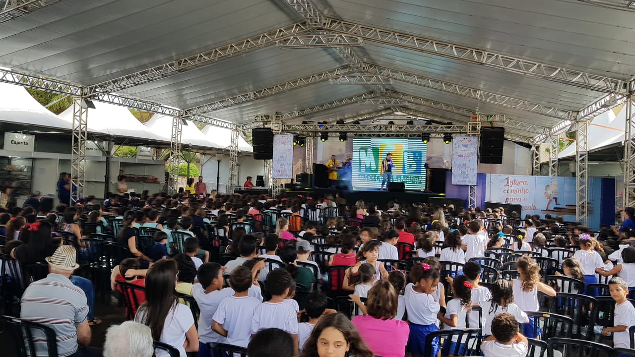 A feira do livro estava cheia